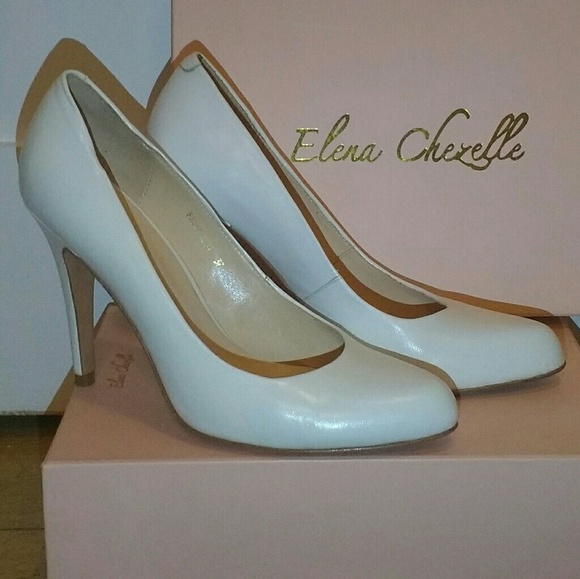 White Bridal Shoes (US size 7.5) - Picture 2 of 8